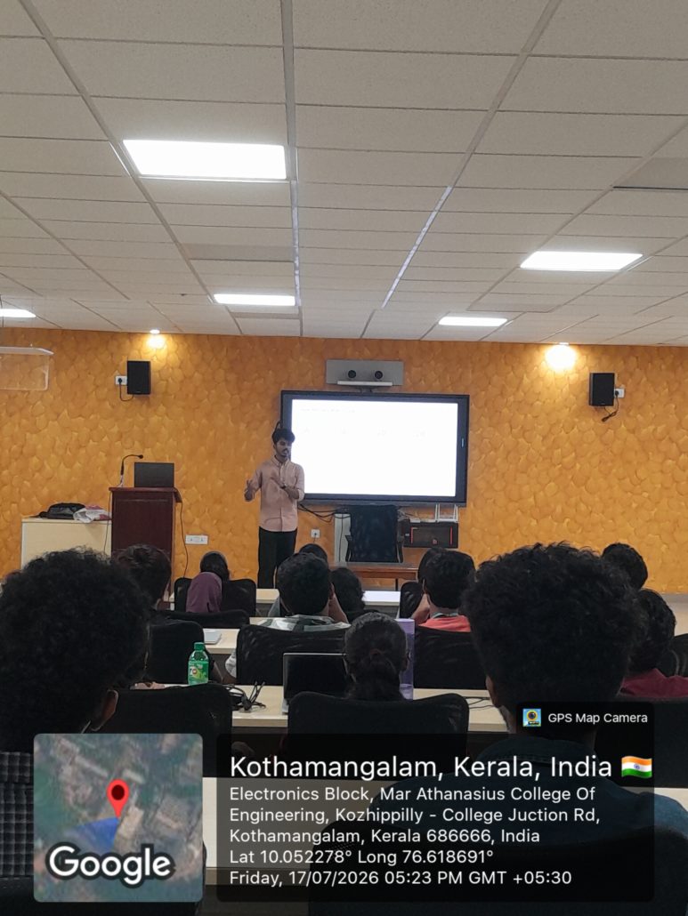 Abhinav Krishna leading a hands-on session at MACE